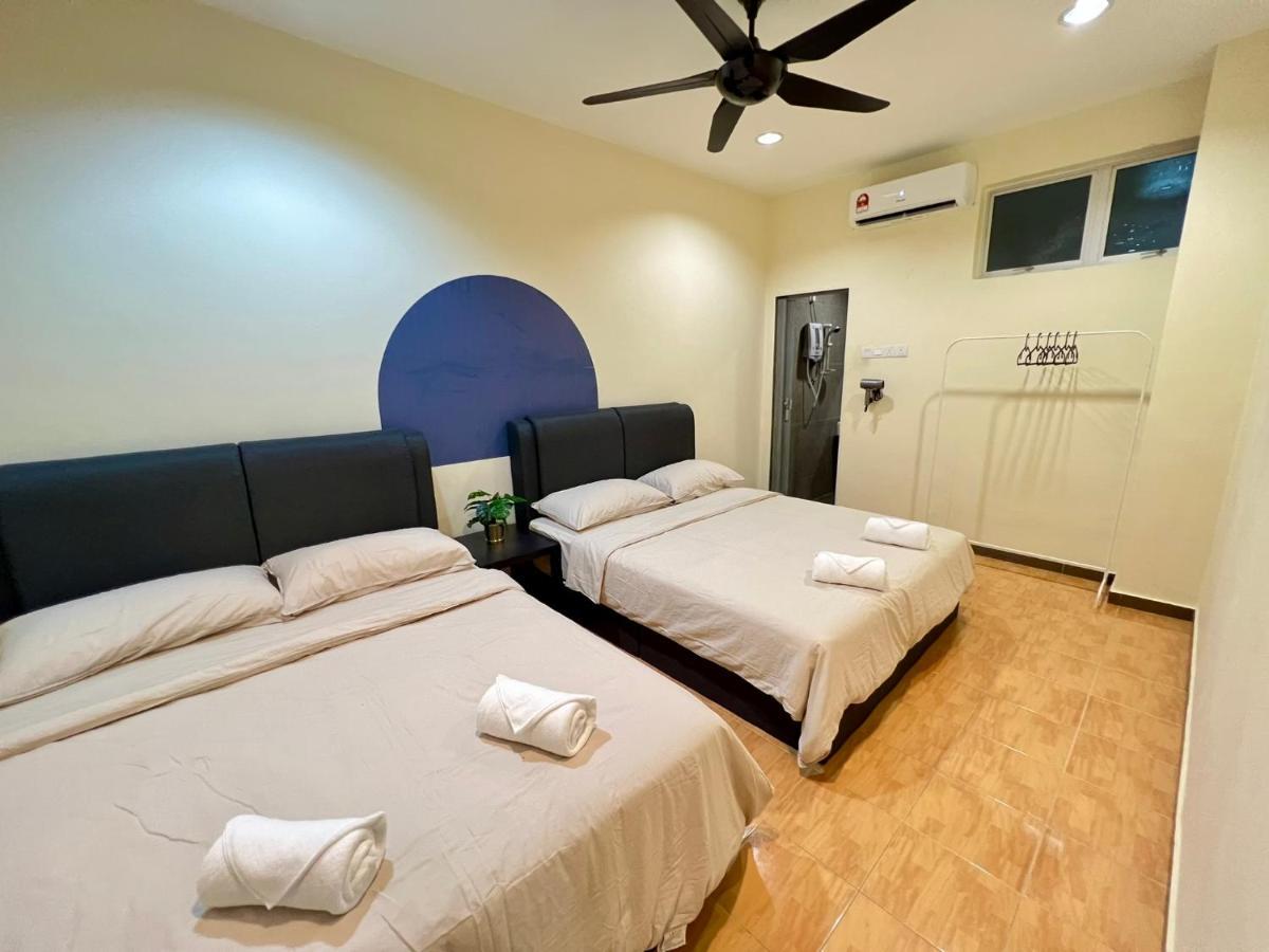 Yolo2 4br 14pax Neartc, Dinosaurland, Ps4, Netflix Kuantan